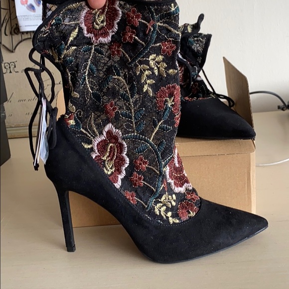 ZARA BASIC COLLECTION FLORAL BOOTIES - Picture 4 of 8
